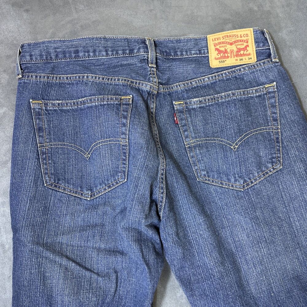 Levi’s Strauss 559 Dad Jeans 36 X 34 Relaxed Straight Classic Wash Zip Fly Mens